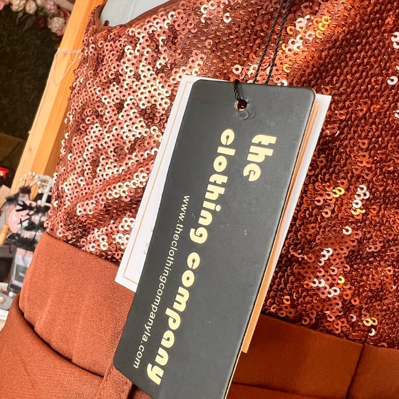 Formal Wide Leg Jumpsuit with POCKETS - Picture 6 of 11